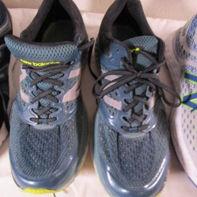 3 pair men's shoes