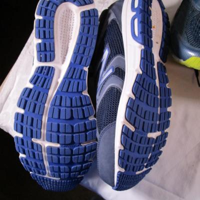 3 pair men's shoes