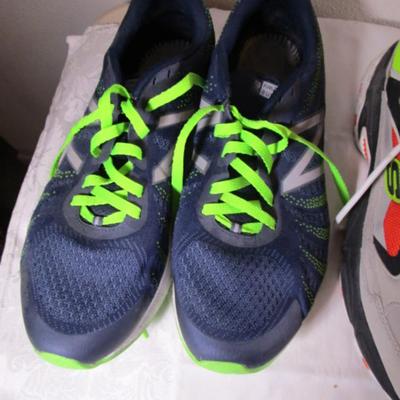 3 pair men's shoes