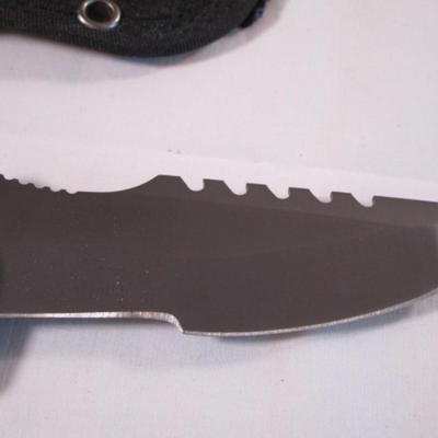 HX Outdoors knife with cloth sheath