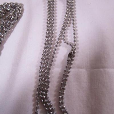 Stainless steel chain 29"; red white & blue cross with 31" chain