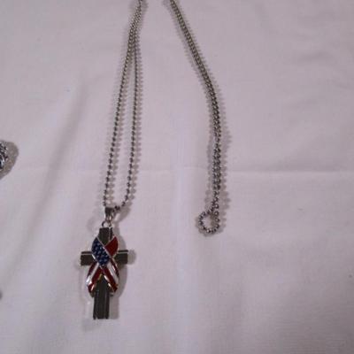 Stainless steel chain 29"; red white & blue cross with 31" chain