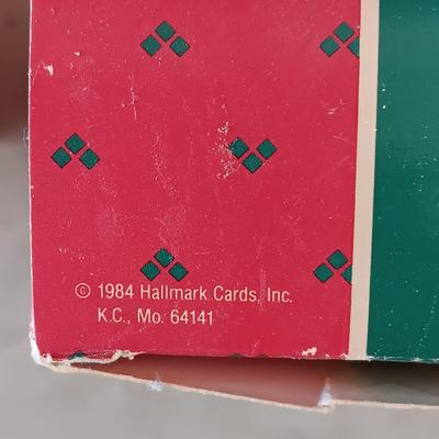 VINTAGE HALLMARK KEEPSAKE ORNAMENTS