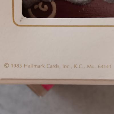 VINTAGE HALLMARK KEEPSAKE ORNAMENTS