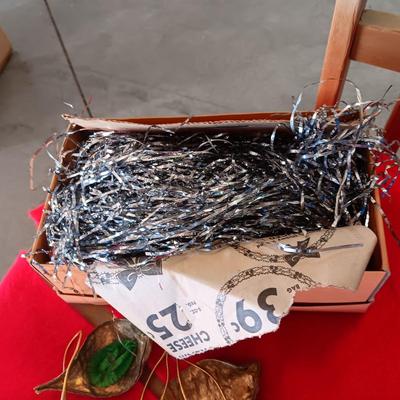 VINTAGE CHRISTMAS ORNAMENTS MADE FROM TREE PODS