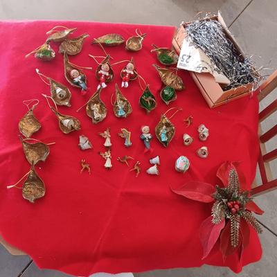 VINTAGE CHRISTMAS ORNAMENTS MADE FROM TREE PODS