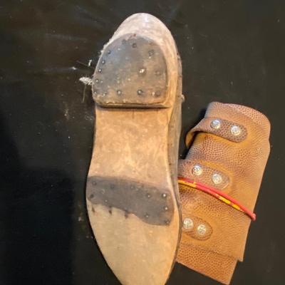 LEATHER COWBOY CUFFS, HORSE SHOE NAILS, RIDING GLOVES AND MORE!