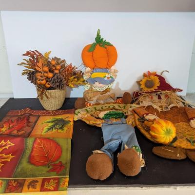 Fall Seasonal Decorations