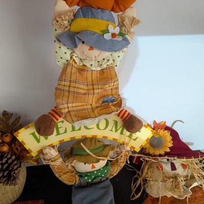 Fall Seasonal Decorations