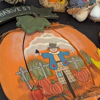 Fall Seasonal Decorations