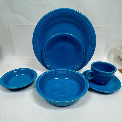 Fiestaware Place Setting Peacock 6 pc Plates Bowls Cup & Saucer