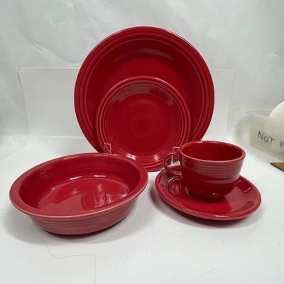 Fiestaware Place Setting Scarlet Red 5 pc Plates Bowls Cup & Saucer