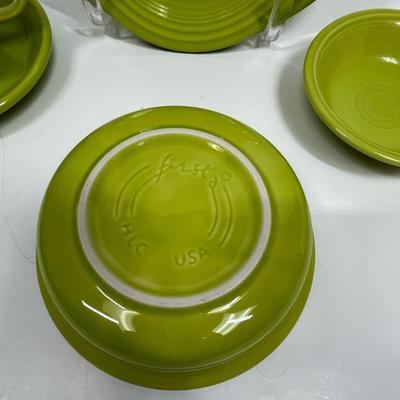 Fiestaware Place Setting Shamrock Green 6 pc Plates Bowls Cup & Saucer