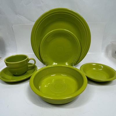 Fiestaware Place Setting Shamrock Green 6 pc Plates Bowls Cup & Saucer