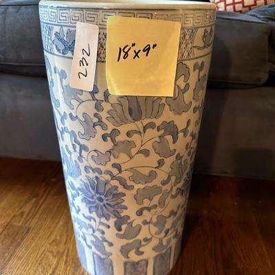 BLUE WHITE PORCELAIN UMBRELLA STAND