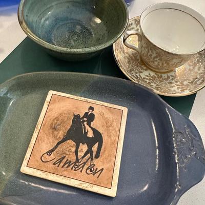GARDEN BOOKS, GLASS WARE LOT