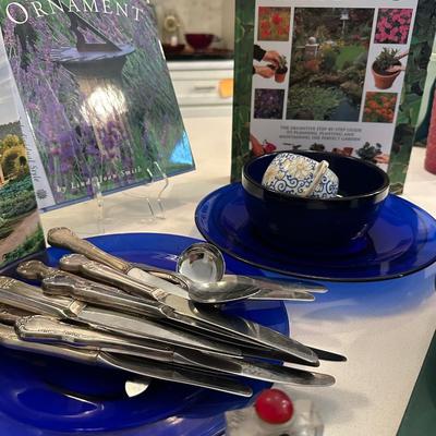 GARDEN BOOKS, GLASS WARE LOT