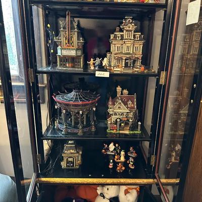 DEPT 56 SNOW VILLAGE HALLOWWEEN HOUSE LOT