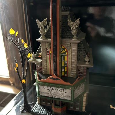 DEPT 56 SNOW VILLAGE HALLOWWEEN HOUSE LOT