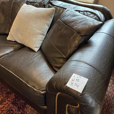 NAIL HEAD TRIM SOFA, LOVESEAT LayZoy