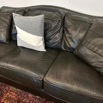 NAIL HEAD TRIM SOFA, LOVESEAT LayZoy