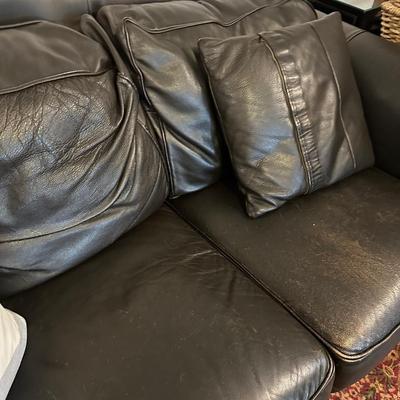 NAIL HEAD TRIM SOFA, LOVESEAT LayZoy