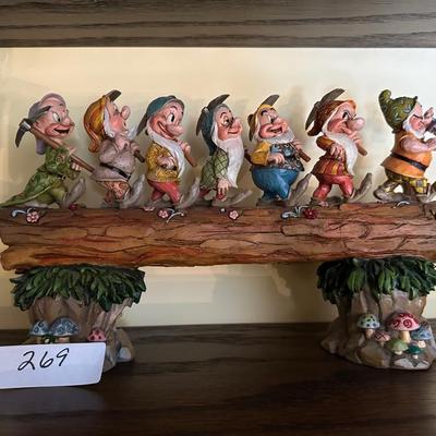 SEVEN DWARFS DISNEY SHOWCASE COLLECTION HOMEWARD BOUND
