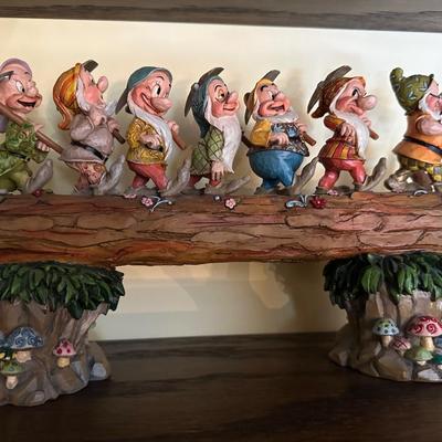 SEVEN DWARFS DISNEY SHOWCASE COLLECTION HOMEWARD BOUND