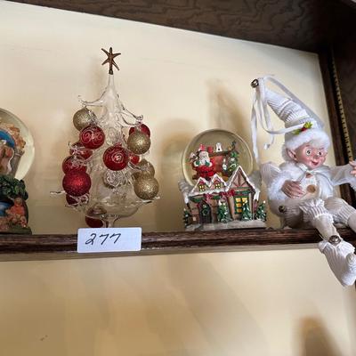 CHRISTMAS DÉCOR LOT