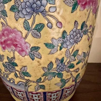 Oriental Vase, Art lot