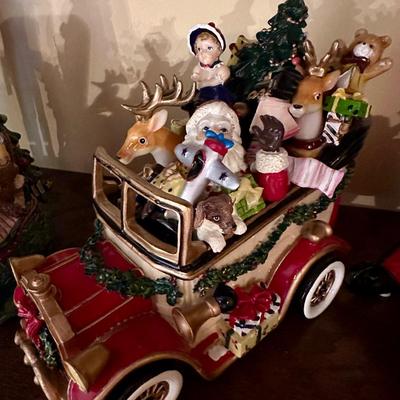 Nutcracker elf shelf sitter lot
