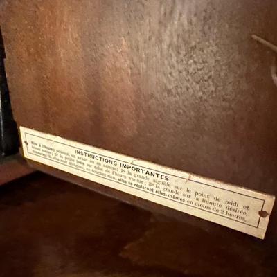 Vedette mantle clock