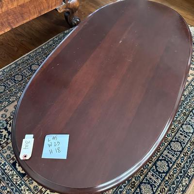 COFFEE TABLE, RUG LOT