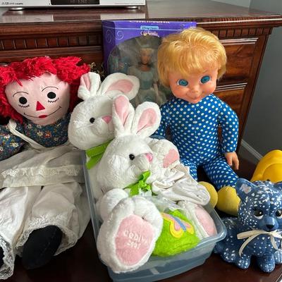 RAGGEDY ANN, MS BEASLEY, BARBIE DOLL LOT
