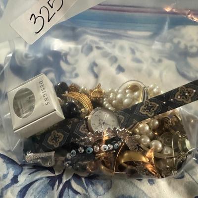 COSTUME JEWELRY LOT INCLUDE VERA BRADLEY WATCH