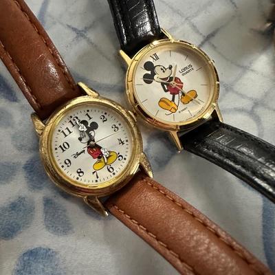 WOMENS WATCH LOT INLCUDES MICKEY MOUSE