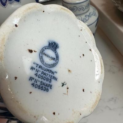 BLUE WHITE DECOR LOT