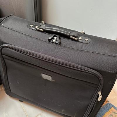 LUGGAGE LOT