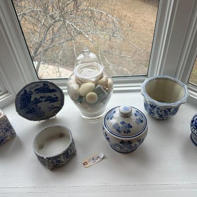 BLUE WHITE DÉCOR LOT