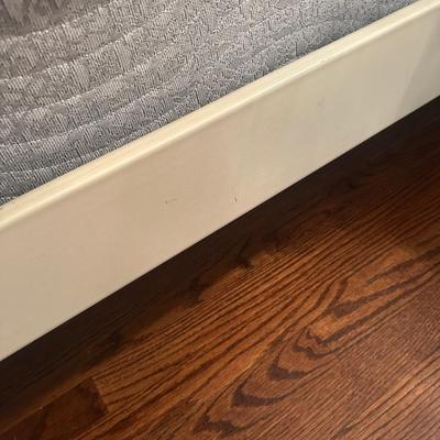 FULL SIZE BED, MATTRESS