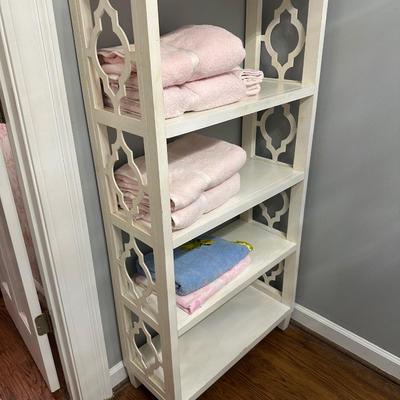 ACCENT SHELF 28X56