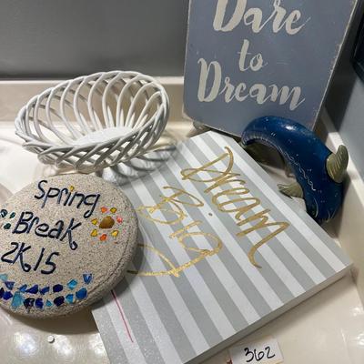 MISC HOME DÉCOR AS PICTURED
