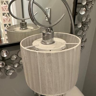 LAMP & MIRROR 30X23 AS PICTURED
