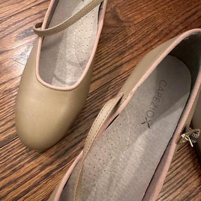 3 PAIR TAP SHOES CAPEZIO & LA DUCA
