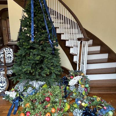 8' TREE, CHRISTMAS WREATHS, GARLAND AS PICTURED