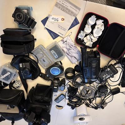 MISC CAMERA ITEMS AS PICTURED