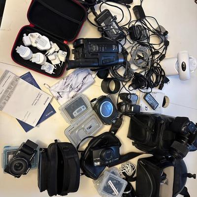 MISC CAMERA ITEMS AS PICTURED