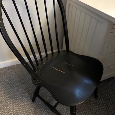OUTLOOK INTERNATIONAL MODERN DESK AND CHAIR 64X30X32