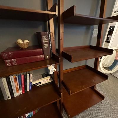 PR LEANING BOOKSHELVES 24.5X16X74 INCLUDES PICTUED BOOKS