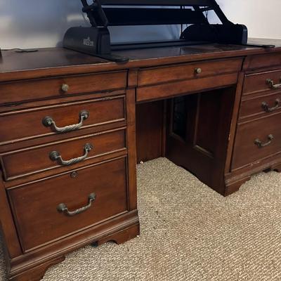 MODERN DESK 67X24X30 POOR FINISH ON PULL OUT DRAWER